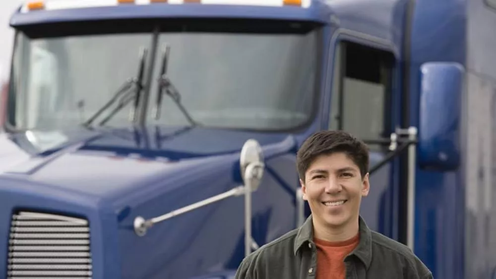 How To Get Your CDL If You're Over 18
